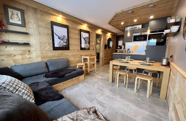 Appartement 214 en anglais