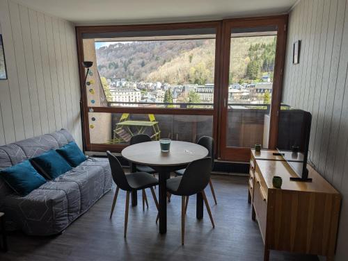 Appartement 5 personnes avec garage, balcon et belle vue