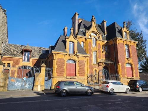 Appartement atypique - 2 chambres - rue calme dans centre ville