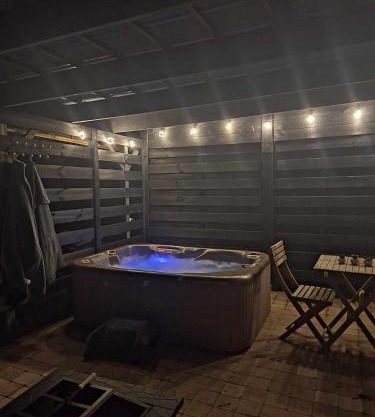 Appartement avec terrasse et jacuzzi privatifs