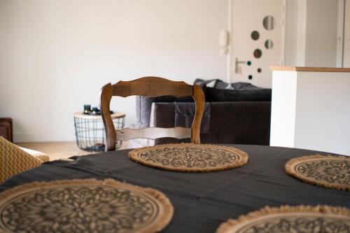 Appartement calme et spacieux avec terrasse à Issoire