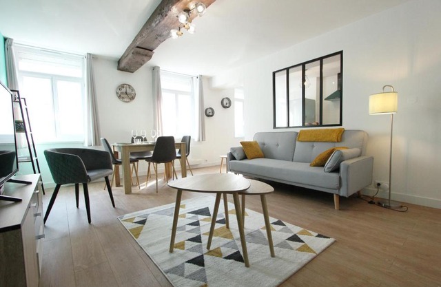 Appartement centre de Valenciennes entièrement équipé 64m2