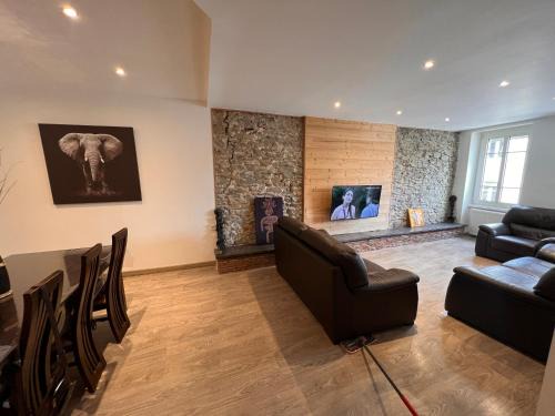 Appartement centre-ville très spacieux avec 4 chambres