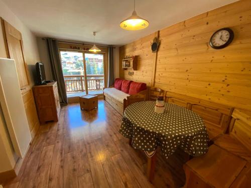 Appartement chaleureux, 4 personnes, 1 chambre, 1 coin montagne - MONTA11