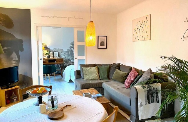 Appartement chaleureux entre Zola et Procé.