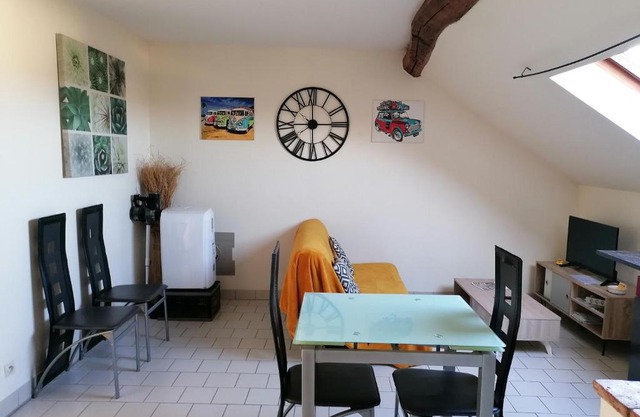 Appartement climatisé avec parking privé à Doué la fontaine