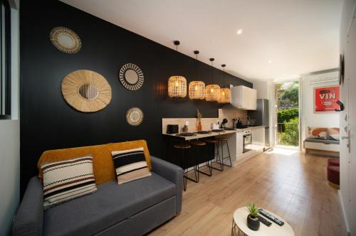 Appartement climatisé 2 chambres avec parking à 10min à pieds de la Gare St Charles