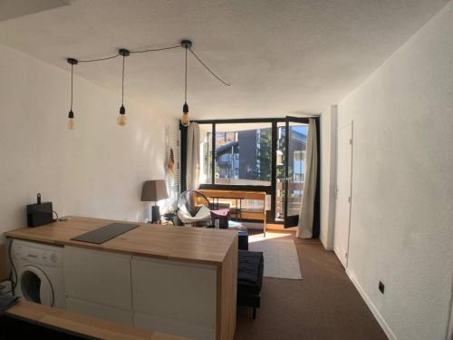 Appartement confortable 6 pers. balcon exposé sud-est - FR-1-804-38