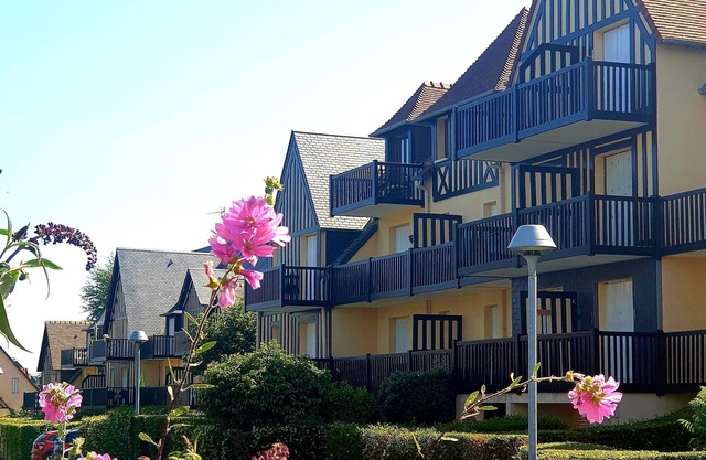 Appartement Cosy Avec Balcon - 1 Chambre - Accès Direct à la Plage