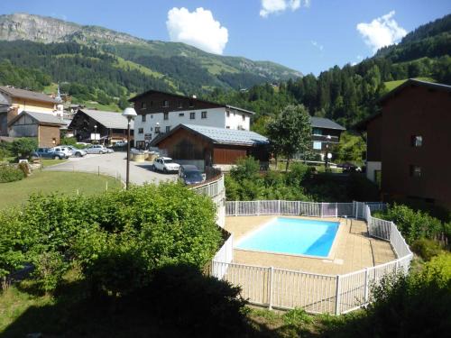 Appartement cosy pour 4 avec piscine et balcon à Arêches-Beaufort - FR-1-342-254