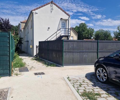 Appartement cosy spacieux parking gratuit en face