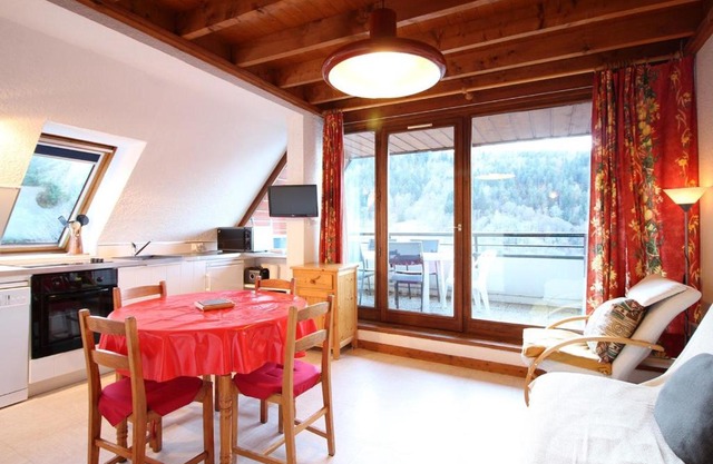 Appartement Duplex T3 avec Terrasse, Parking, WiFi - FR-1-608-72