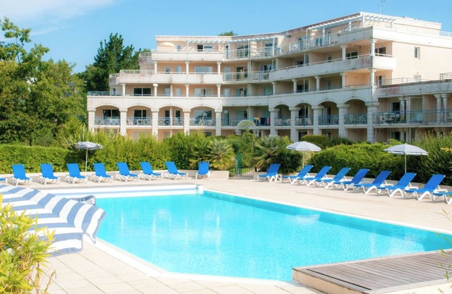 Appartement Proche mer Dans Résidence Avec Piscine