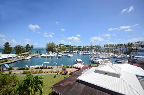 Appartement lumineux à Les Trois-Îlets - 70 m² - Vue sur mer