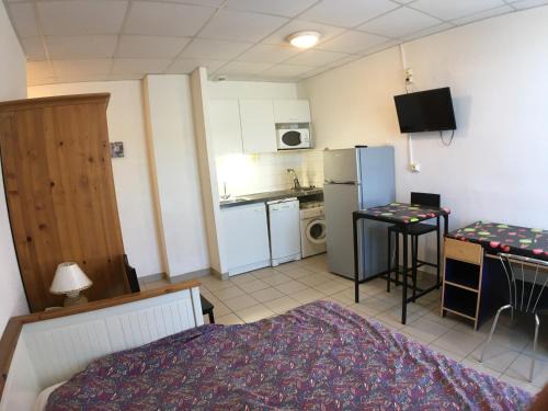 Appartement meublé n°3 - 15 min Dampierre - 25 min Belleville - WIFI