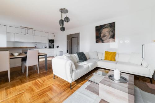 Appartement refait a neuf 3 pieces - Montreuil - 4P