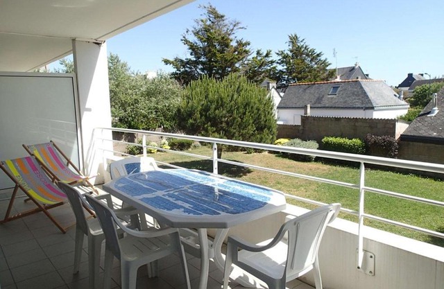 Appartement T2 moderne avec balcon, proche plage et port à Étel - FR-1-479-54