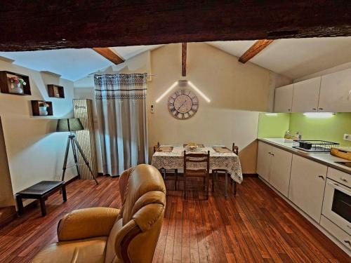 Appartement T3 Agen, France