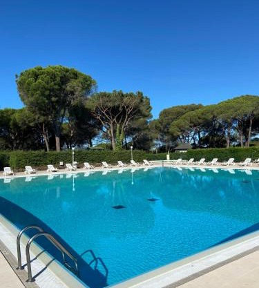 Appartement vue Piscine - clim