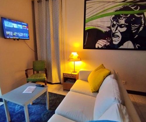 Appt 56m2 à 4mn du Palais Jacques Coeur.