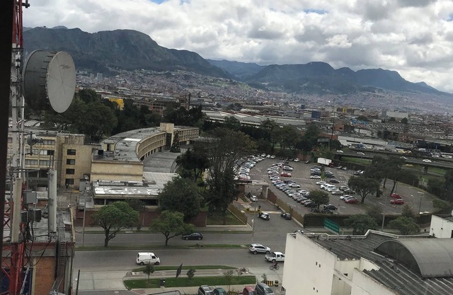 Apto Cerca Embajada Americana,corferias Fiscalía ,ágora, Iglesia de Avivamiento