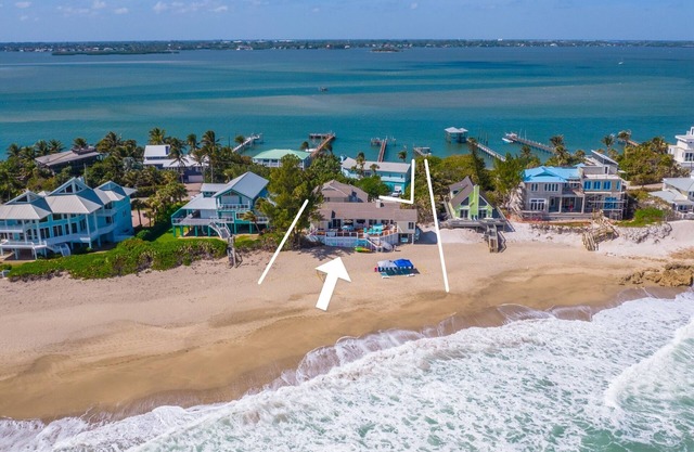 Aquarius Oceanside: 9BR/8BA Beachfront w/Pool, Hot Tub, Elevator & Riverfront