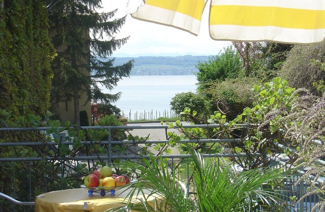 Are you looking for comfort and a quiet, central location? You've come to the right place!