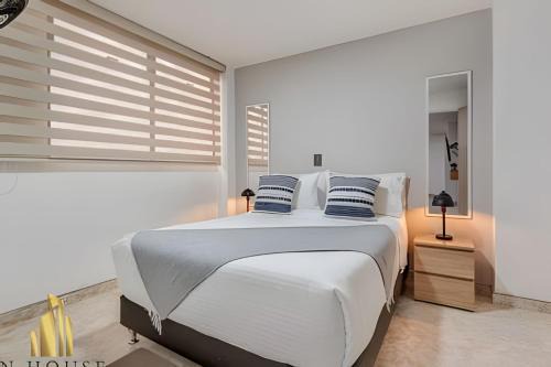 Aria Living 302 - Moderno y central en Laureles