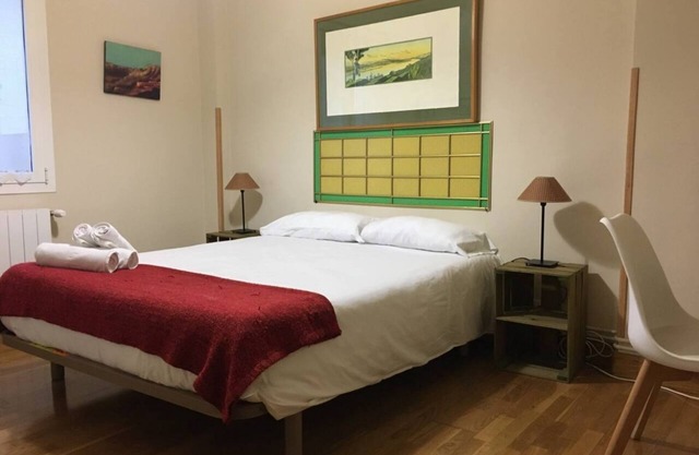 Artasamina 2 Warm Central Apartment by The Urban Hosts