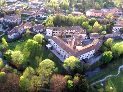 "Artuico" with garden in the castle