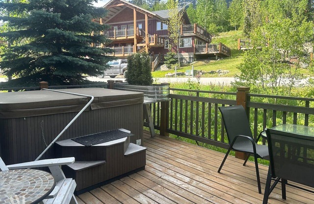 Aspens Retreat - 1BR w/Hot Tub