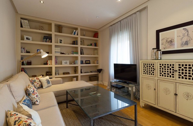 Asunción. 3 bedrooms, free parking
