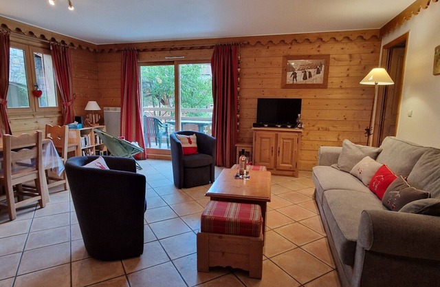 At the feet of ski slopes main flat 3 bedrooms for 6 persons