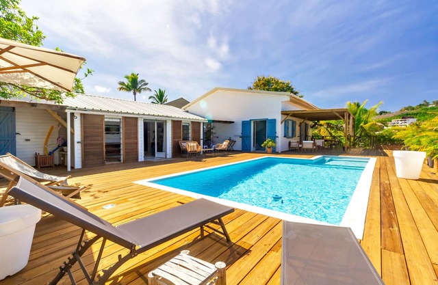 Athena - charming villa with swimming pool and sea view in Boucan Canot