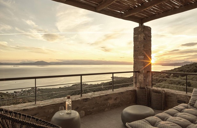 Athena Suite by Peliva Nature Suites