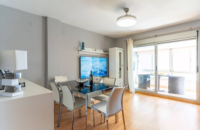 ATP La Goleta 5 minutes from the beach, next to UD Almeria Stadium, Free Parking!