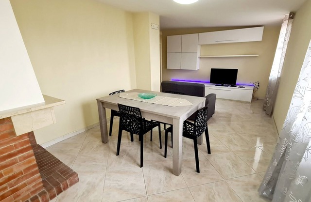 Attic apartment in quiet area, close to many points of interest