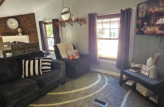 Atwood Lake access, Sleeps 6,