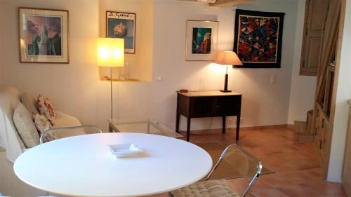 Au cœur du village Duplex de charme