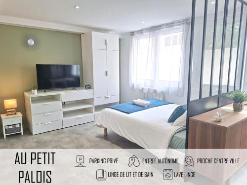 Au Petit Palois - Parking Gratuit - Proche Centre