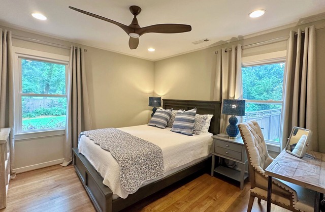 Auburn Gem w/Dreamy Backyard!