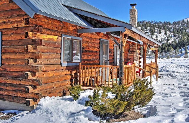 Authentic 3BR Cabin w/ WiFi in the San Juan Mountains!