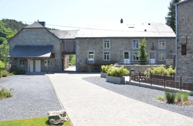 Authentic Mill for Groups