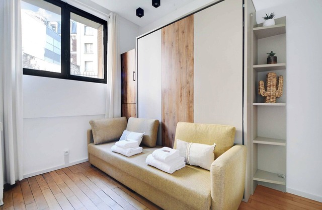 Authentic studio - 2P - Plaine-Monceau