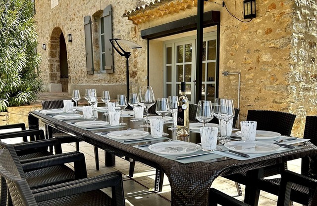 Authentique Bastide Provençale au Cœur des Vignes D'un Domaine