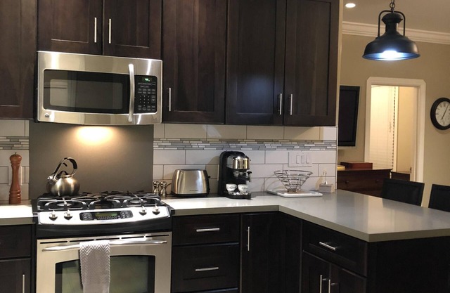 Available * Downtown Napa- Beautifully Remodeled --2Bedroom 2 Bathroom Home