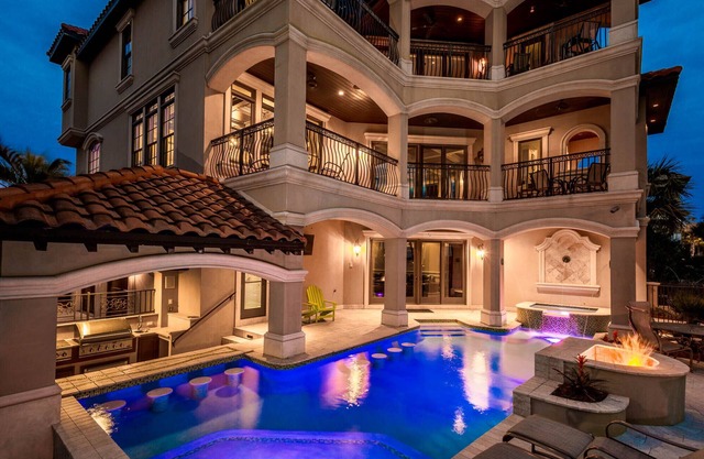 Available for Holiday Dates! Gulf Views, Private Pool w/Swim Up Bar! Elevator!