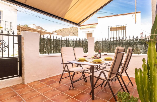 Awesome apartment in Hortichuelas