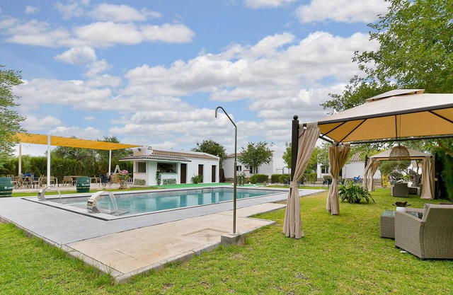 Awesome home in El Coronil with WiFi