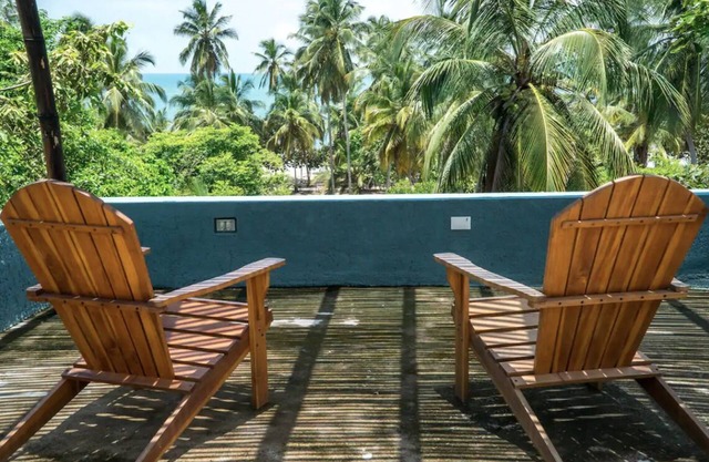 Awesome private design house in Palomino.